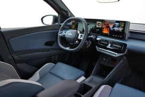 Nissan Micra electric interior (1)