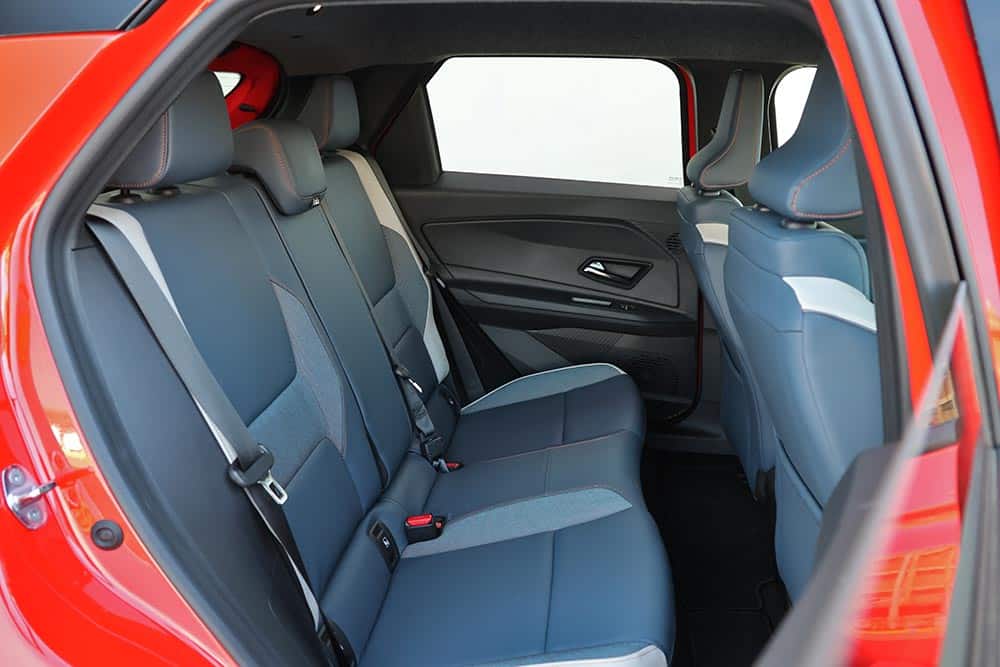 https://cdn.autogreeknews.gr/wp-content/uploads/2026/06/Nissan-Micra-electric-interior-2.jpg