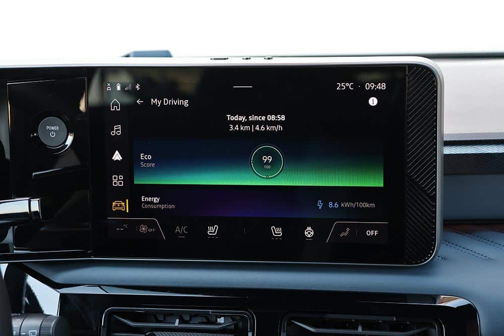 https://cdn.autogreeknews.gr/wp-content/uploads/2026/06/Nissan-Micra-electric-interior-20.jpg