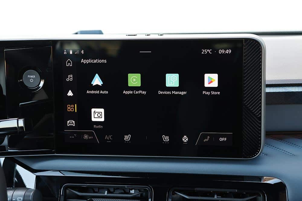 https://cdn.autogreeknews.gr/wp-content/uploads/2026/06/Nissan-Micra-electric-interior-22.jpg