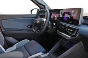 Nissan Micra electric interior (4)