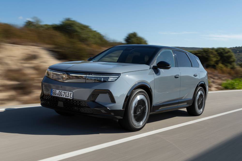 Η νέα βαφή του Opel Grandland που προσέχει το περιβάλλον