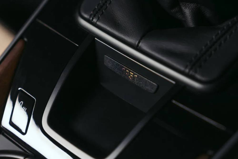 https://cdn.autogreeknews.gr/wp-content/uploads/2026/06/Porsche-911-GT3-Earls-Court-Edition-7.jpg