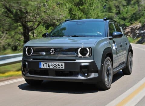 Δοκιμή Renault 4 E-Tech Electric 52 kWh 150 HP