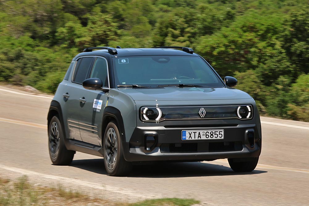 https://cdn.autogreeknews.gr/wp-content/uploads/2026/06/Renault-4-E-Tech-150-HP-10.jpg