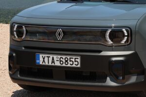 Renault 4 E-Tech 150 HP (25)