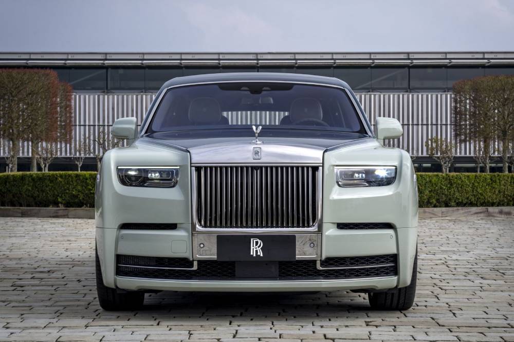 https://cdn.autogreeknews.gr/wp-content/uploads/2026/06/Rolls-Royce_Phantom_775000-km-7.jpg