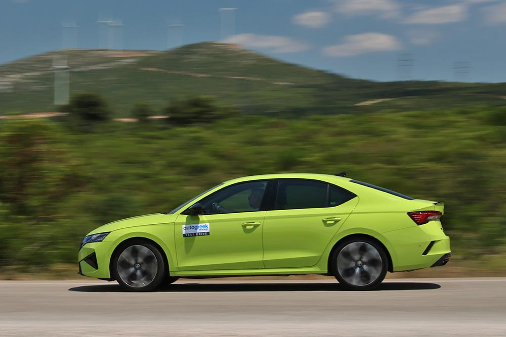 https://cdn.autogreeknews.gr/wp-content/uploads/2026/06/Skoda-Octavia-Grand-Coupe-RS-2.0-TSI-265PS-DSG7-2.jpg