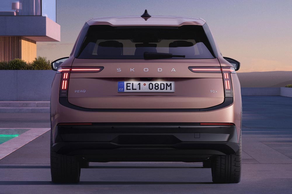 https://cdn.autogreeknews.gr/wp-content/uploads/2026/06/Skoda-Peak-4.jpg