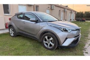 Toyota C-HR 2019 1.8 HYBRID (2)