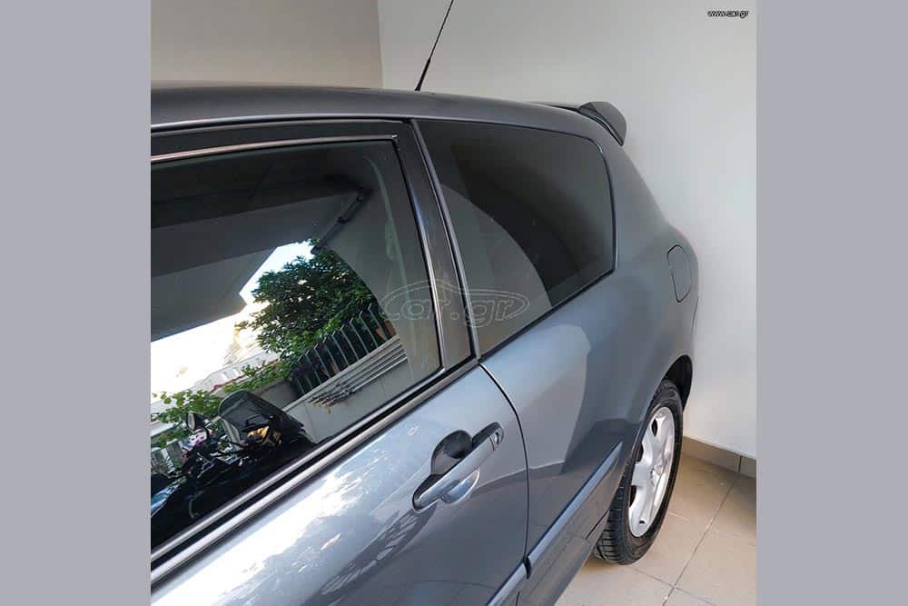https://cdn.autogreeknews.gr/wp-content/uploads/2026/06/Toyota-Corolla-2007-6.jpg