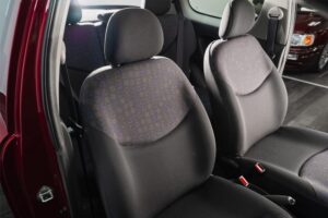Toyota-Yaris-2002-5