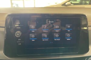 VW T-Roc 2025 (3)