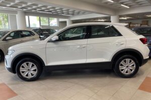 VW T-Roc 2025 (6)