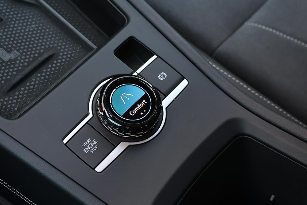 https://cdn.autogreeknews.gr/wp-content/uploads/2026/06/VW-T-Roc-2026-interior-15.jpg