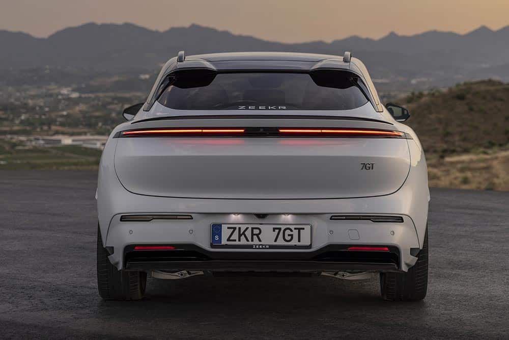 https://cdn.autogreeknews.gr/wp-content/uploads/2026/06/Zeekr-7GT-6.jpg