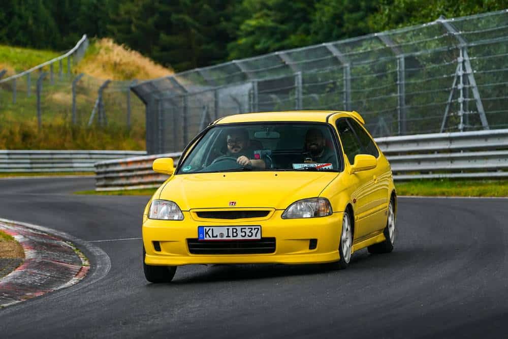 https://cdn.autogreeknews.gr/wp-content/uploads/2026/06/civic-type-r-ek9-nurburgring.jpg
