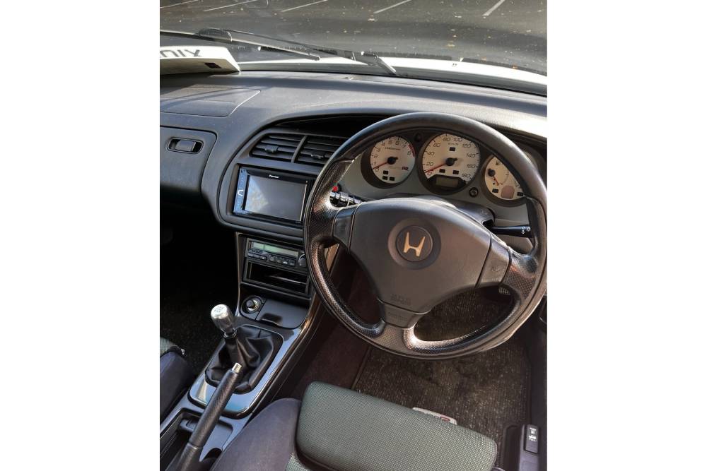 https://cdn.autogreeknews.gr/wp-content/uploads/2026/06/honda-accord-euro-r-for-sale-3.jpg