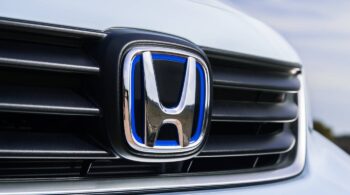 Αξιόπιστο υβριδικό Honda όλο προσόντα σε μειωμένη τιμή