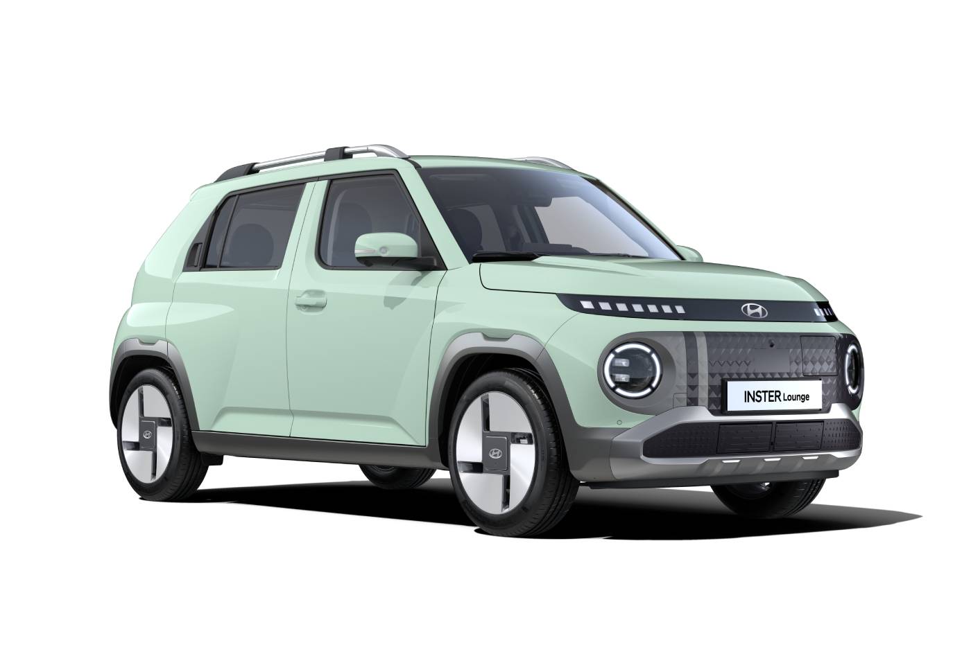 https://cdn.autogreeknews.gr/wp-content/uploads/2026/06/hyundai-inster-lounge-introduction-3-4-front-1.jpg