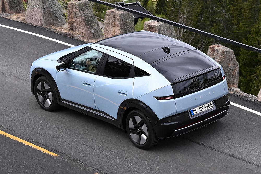 https://cdn.autogreeknews.gr/wp-content/uploads/2026/06/hyundai-ioniq-3-4.jpg