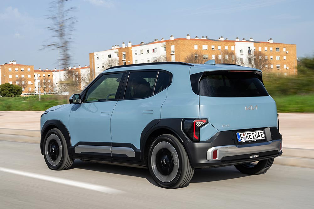 https://cdn.autogreeknews.gr/wp-content/uploads/2026/06/kia-ev2-10.jpg