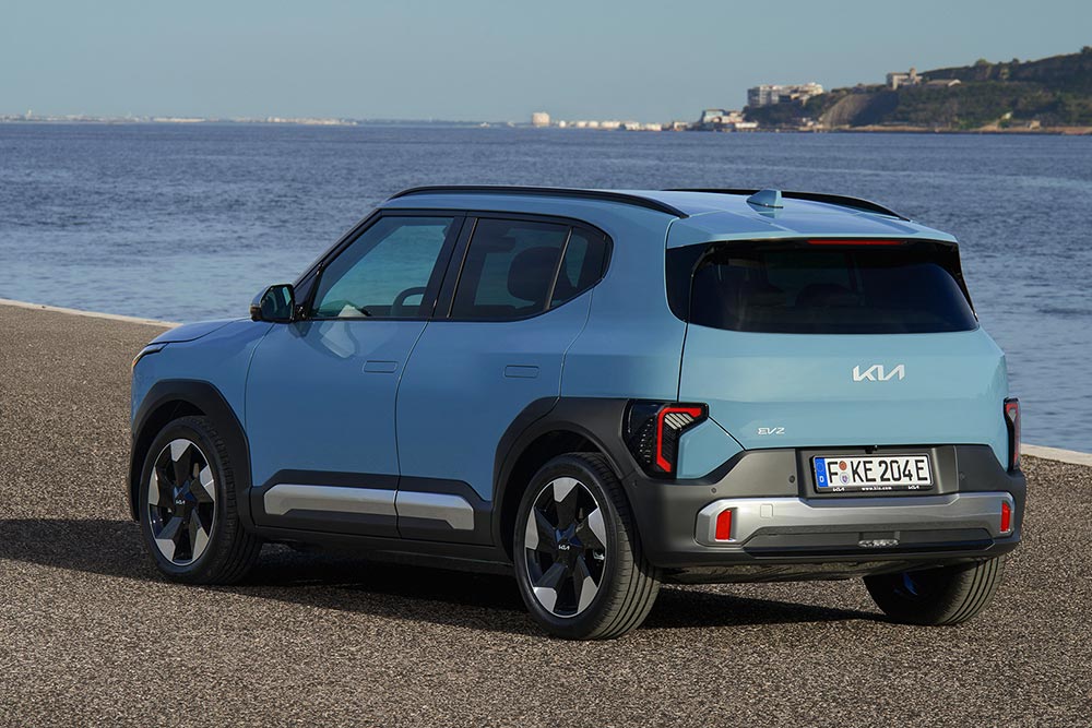 https://cdn.autogreeknews.gr/wp-content/uploads/2026/06/kia-ev2-2.jpg