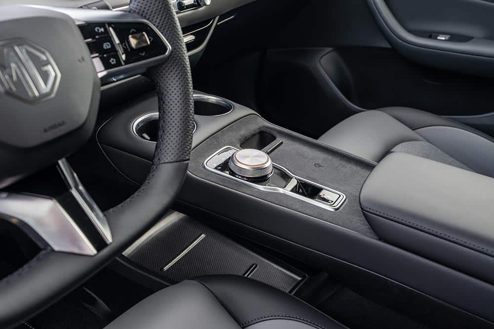 https://cdn.autogreeknews.gr/wp-content/uploads/2026/06/mg-mgs5-ev-17.jpg