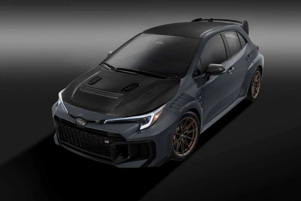 https://cdn.autogreeknews.gr/wp-content/uploads/2026/06/new-toyota-grmn-corolla-3.jpg