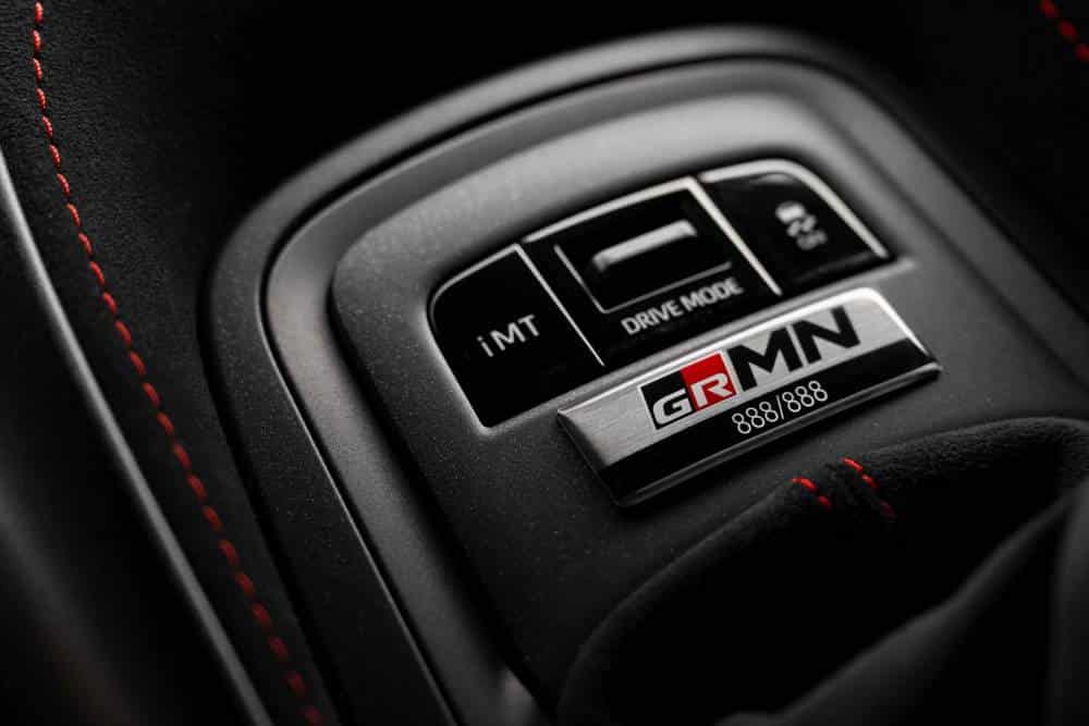 https://cdn.autogreeknews.gr/wp-content/uploads/2026/06/new-toyota-grmn-corolla-5.jpg