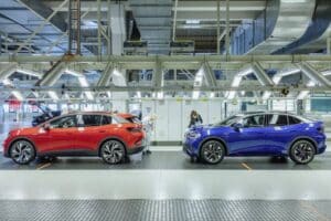 vw-cutting-19000-jobs-in-germany-by-the-end-of-202 (2)