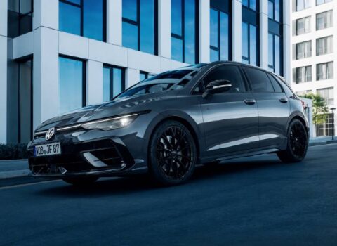 Νέο VW Golf R Black Edition II ομιλεί την ιαπωνική