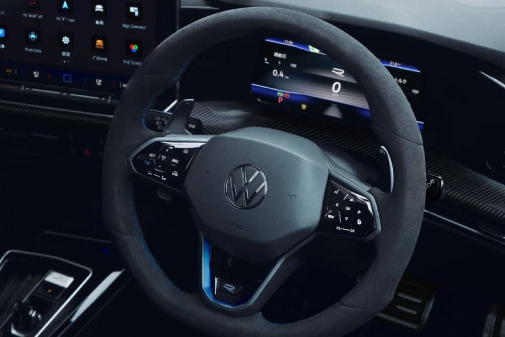 https://cdn.autogreeknews.gr/wp-content/uploads/2026/06/vw-golf-r-edition-ii-japan-4.jpg