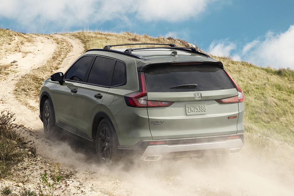 https://cdn.autogreeknews.gr/wp-content/uploads/2026/07/03-2026-Honda-CR-V-TrailSport.jpg