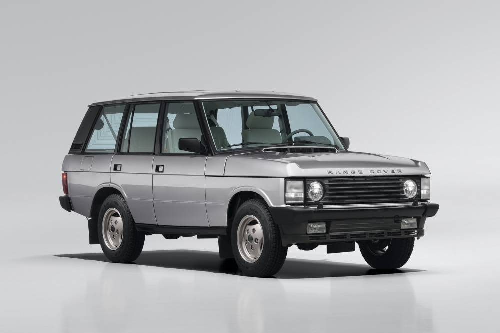 https://cdn.autogreeknews.gr/wp-content/uploads/2026/07/1993-range-rover-classic-turns-into-an-sv-ultra-lo-1.jpg