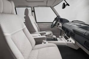 1993-range-rover-classic-turns-into-an-sv-ultra-lo (5)
