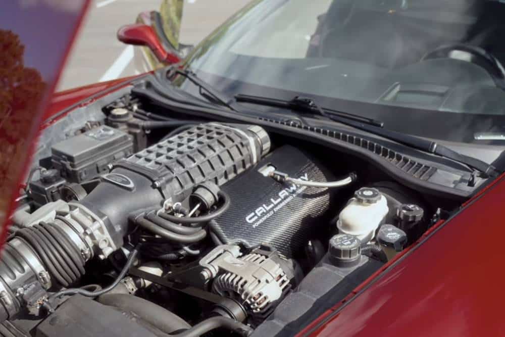 https://cdn.autogreeknews.gr/wp-content/uploads/2026/07/2010-corvette-has-just-hit-300000-miles-8.jpg