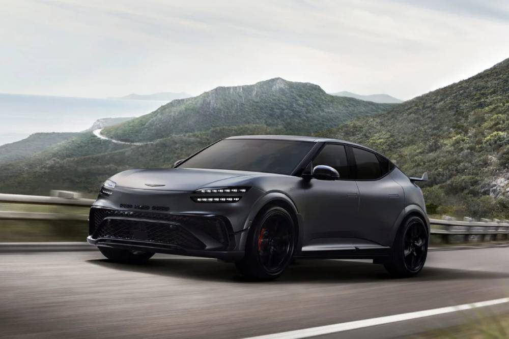 https://cdn.autogreeknews.gr/wp-content/uploads/2026/07/2027-Genesis-GV60-Magna-729-5-2048x1152-1.jpg