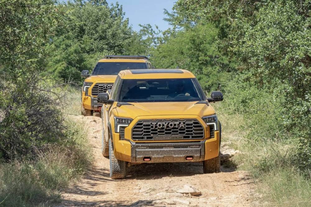 https://cdn.autogreeknews.gr/wp-content/uploads/2026/07/2027-Toyota-TRD-Pro-Family-HoneyComb-and-Hot-Honey-5.jpg
