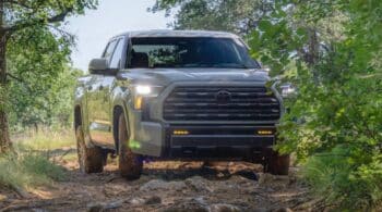 Νέο Toyota Tundra και «κυνηγετικό» Trailhunter