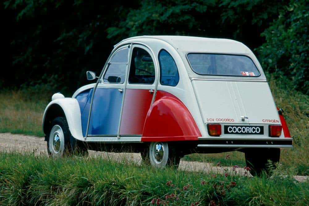 https://cdn.autogreeknews.gr/wp-content/uploads/2026/07/2cv-cocorico-1987-1.jpg