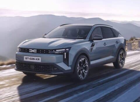 Γκολ από τα αποδυτήρια το νέο Dacia Striker
