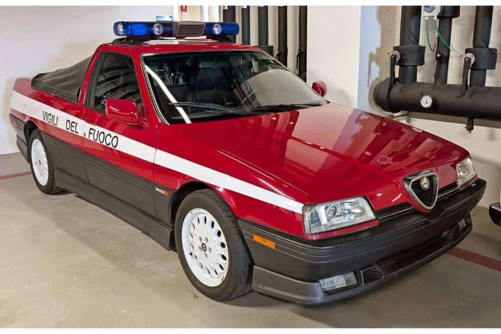 https://cdn.autogreeknews.gr/wp-content/uploads/2026/07/Alfa-Romeo-164-Vigili-del-Fuoco-2-copy-2048x1152-1.jpg
