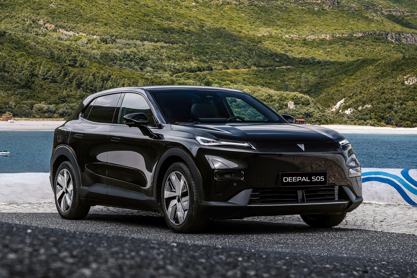 https://cdn.autogreeknews.gr/wp-content/uploads/2026/07/Changan-DEEPAL-S05_PHEV-10.jpg