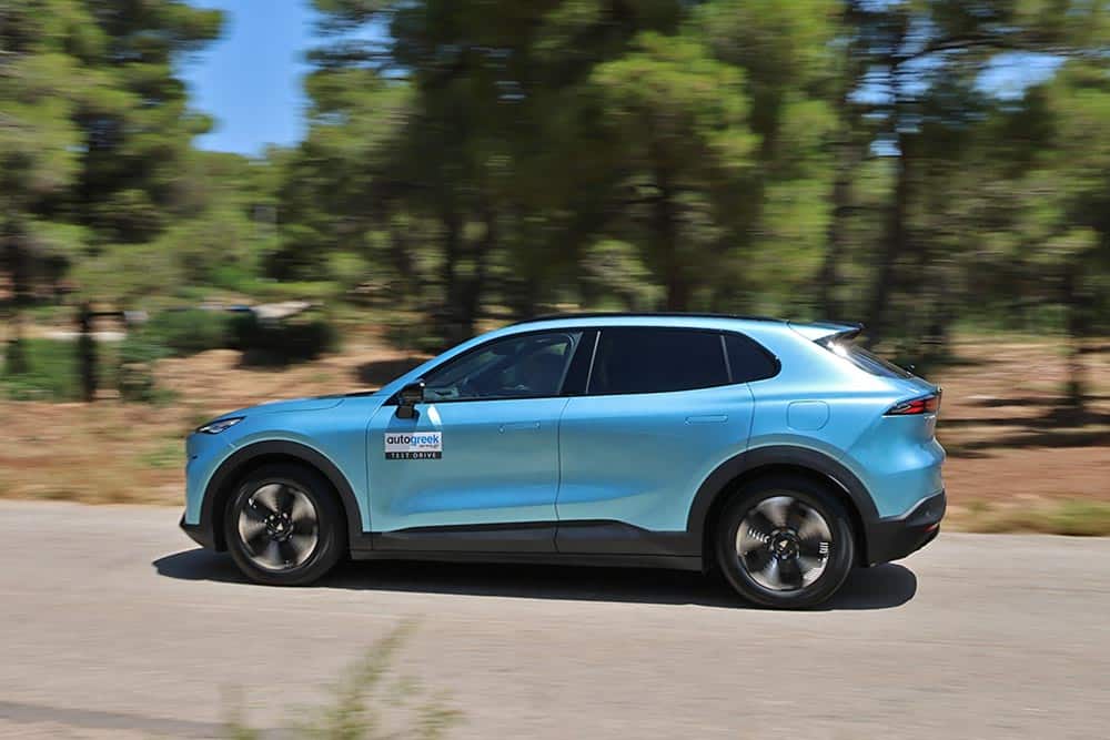https://cdn.autogreeknews.gr/wp-content/uploads/2026/07/Changan-Deepal-S05-PHEV-5.jpg