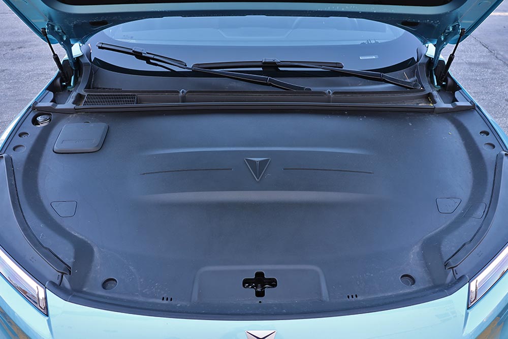 https://cdn.autogreeknews.gr/wp-content/uploads/2026/07/Changan-Deepal-S05-PHEV-interior-12.jpg