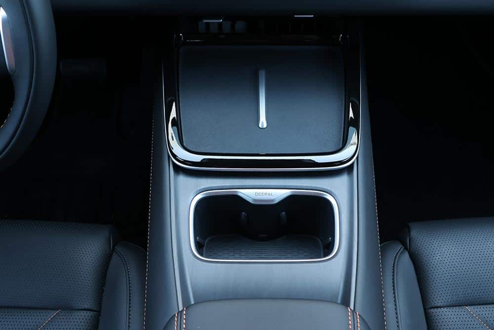https://cdn.autogreeknews.gr/wp-content/uploads/2026/07/Changan-Deepal-S05-PHEV-interior-3.jpg