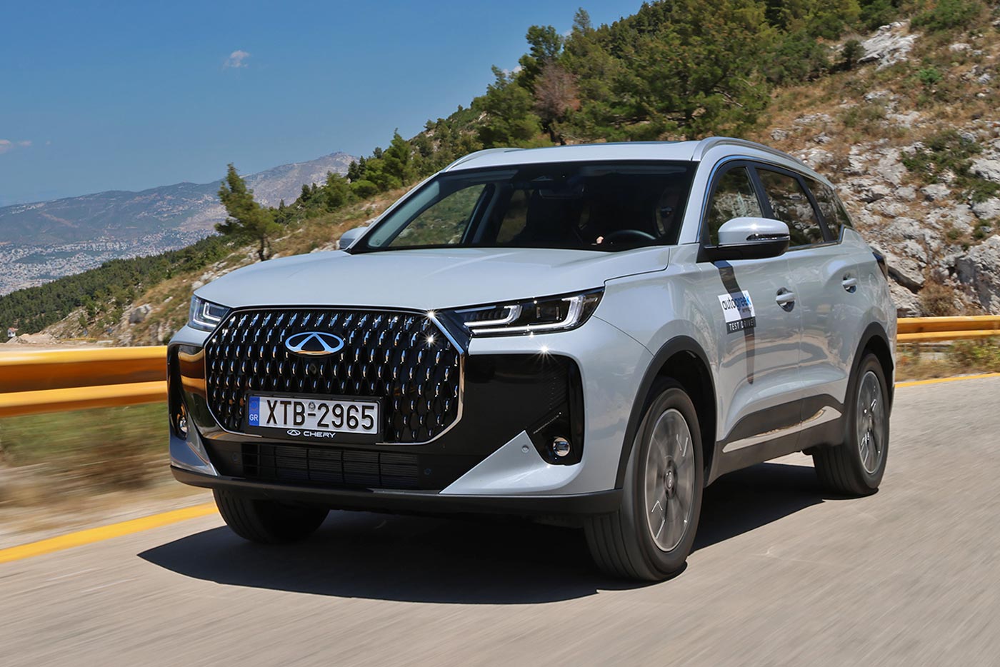 https://cdn.autogreeknews.gr/wp-content/uploads/2026/07/Chery-Tiggo-7-Hybrid-1.jpg