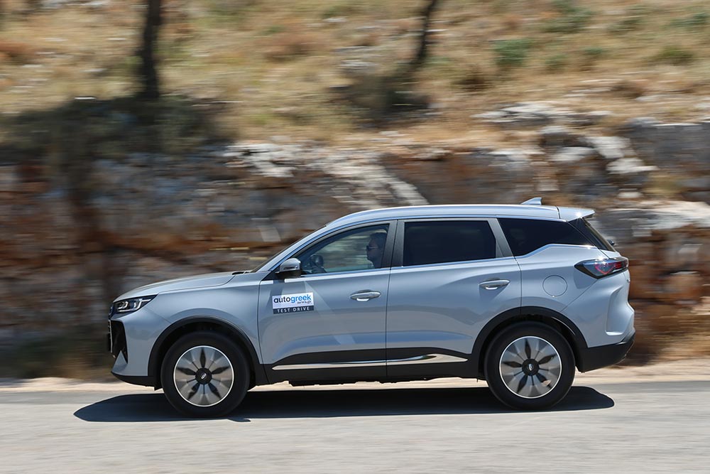 https://cdn.autogreeknews.gr/wp-content/uploads/2026/07/Chery-Tiggo-7-Hybrid-11.jpg