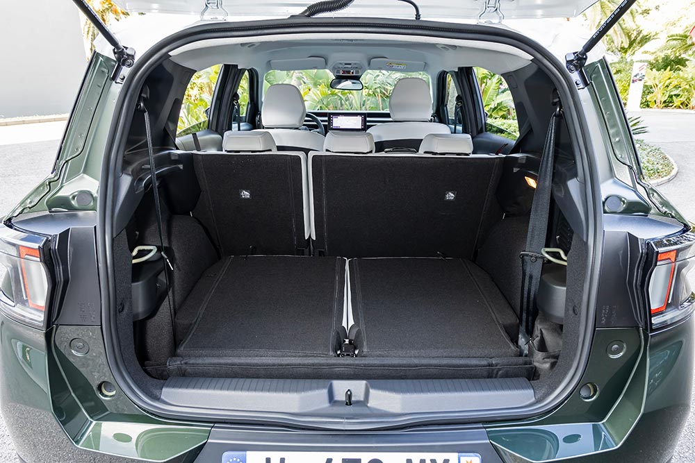 https://cdn.autogreeknews.gr/wp-content/uploads/2026/07/Citroen-C3-aircross-7seats-4.jpg